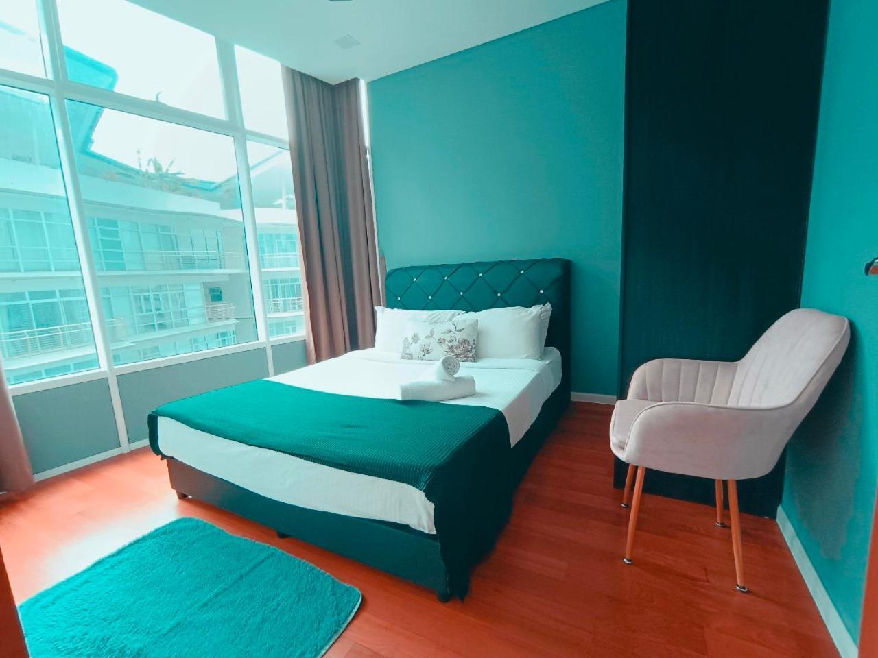 Sky Suites Klcc By Home Stay Kuala Lumpur Exterior photo