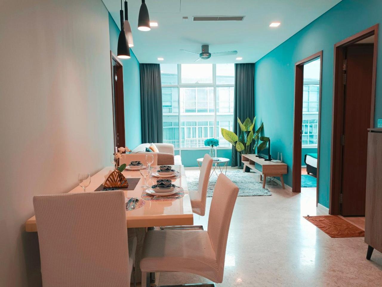 Sky Suites Klcc By Home Stay Kuala Lumpur Exterior photo