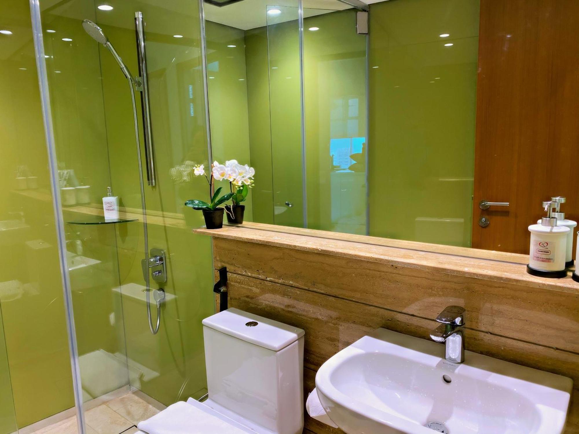 Sky Suites Klcc By Home Stay Kuala Lumpur Exterior photo